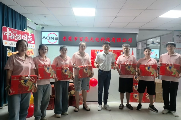 we show our team some love by giving out mooncake gift boxes and personal holiday greetings from our leaders.