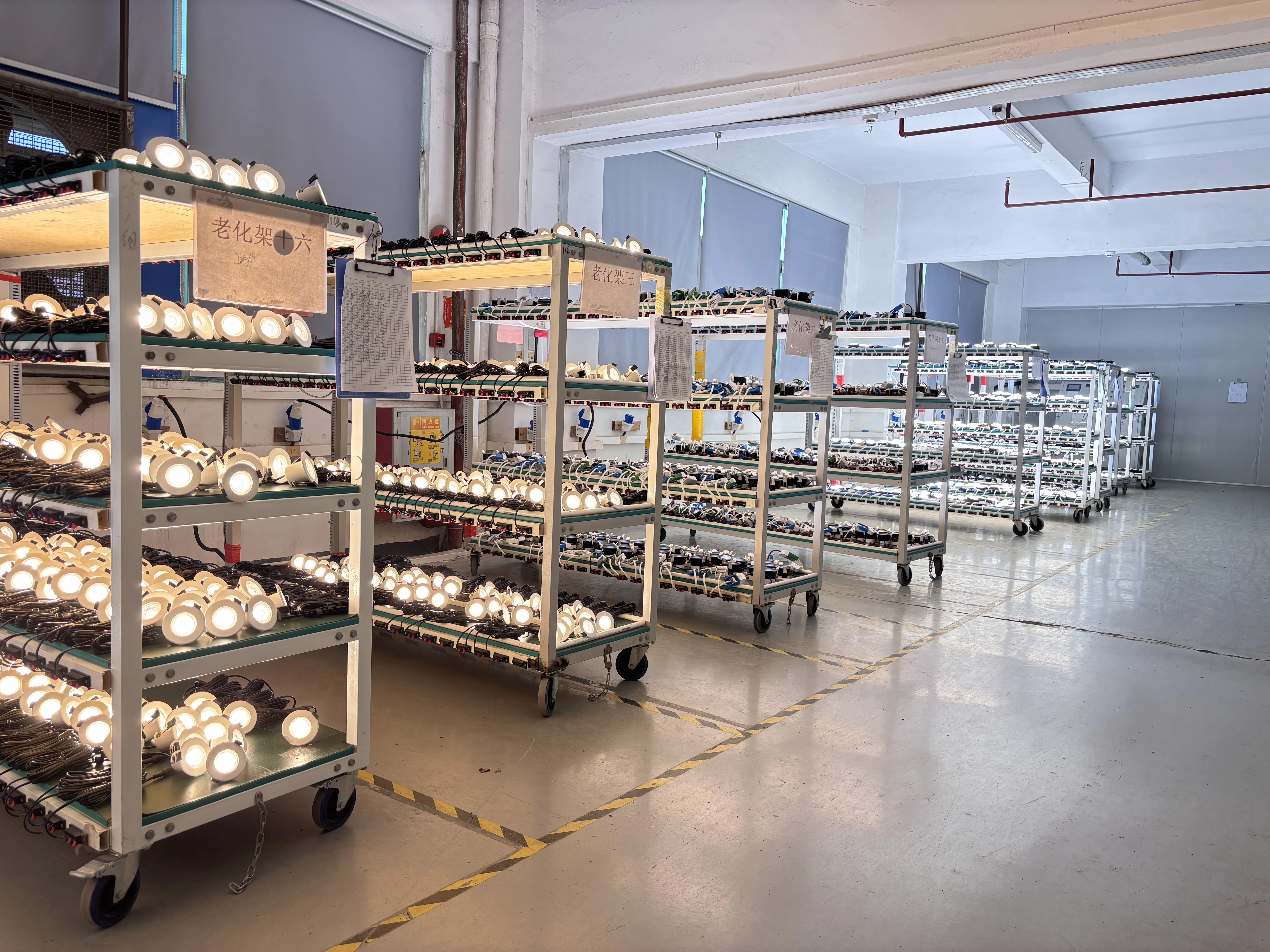 Aging test of finished downlights